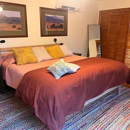 The Leanor Hotel Aztec Bagian luar foto